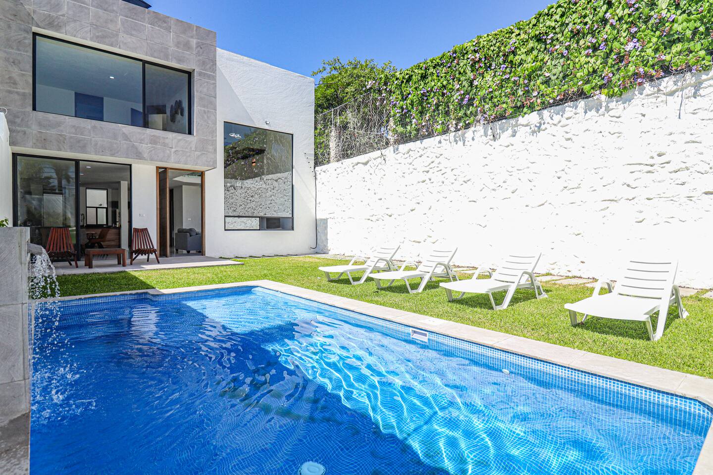 Alberca y exteriores — casa con alberca en Cuernavaca para fin de semana