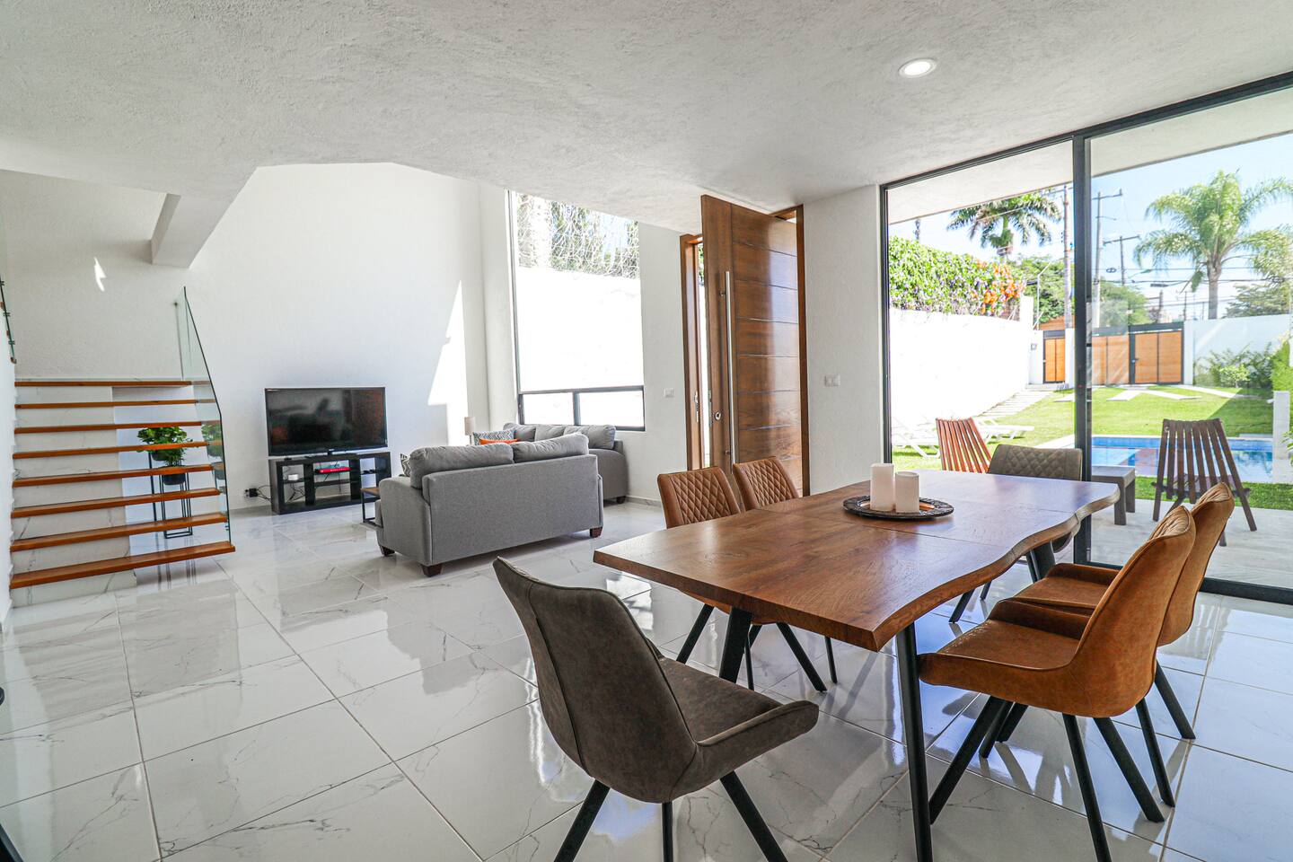 Comedor — casa con alberca en Cuernavaca para fin de semana