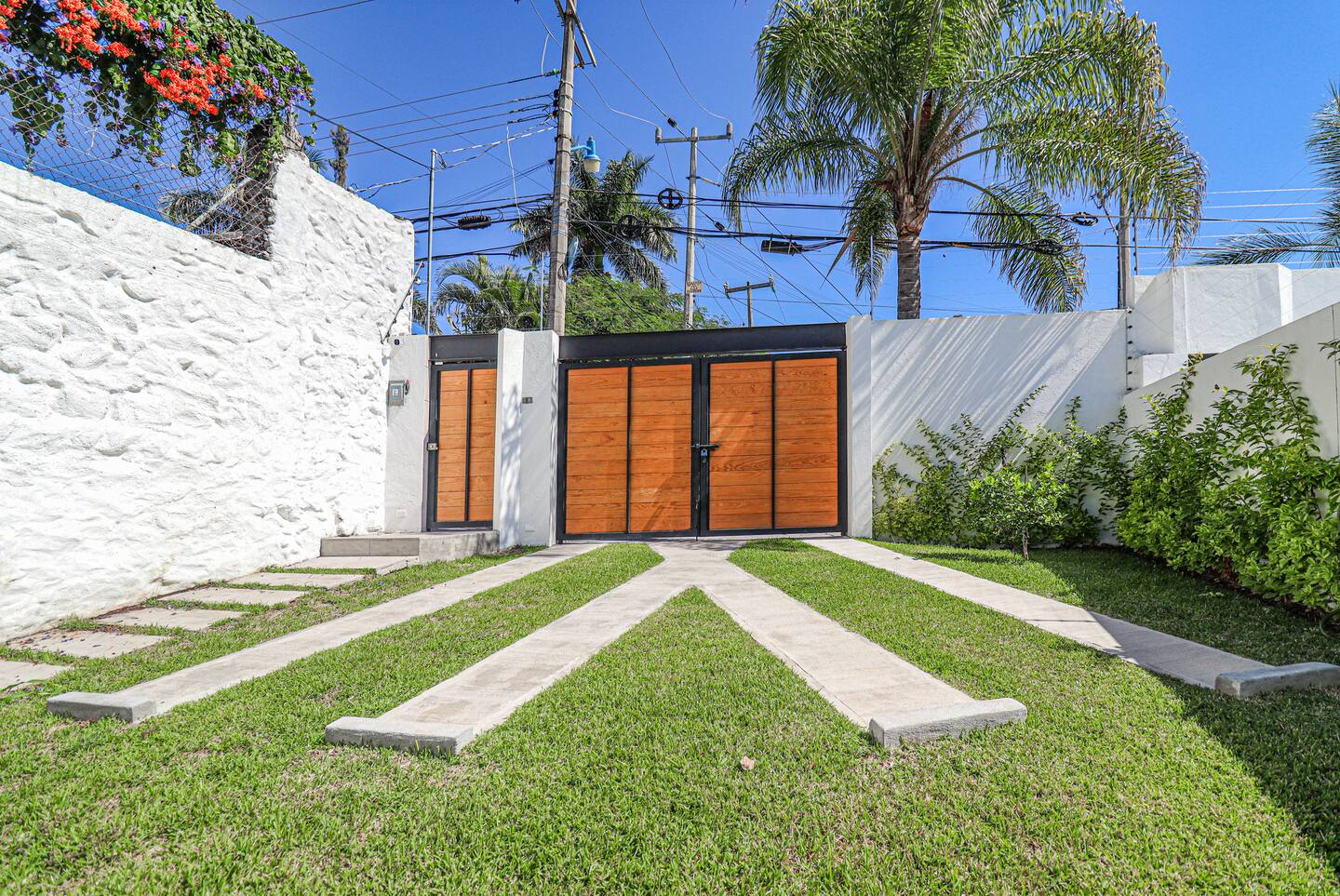 Entrada y exterior — casa con alberca en Cuernavaca para fin de semana